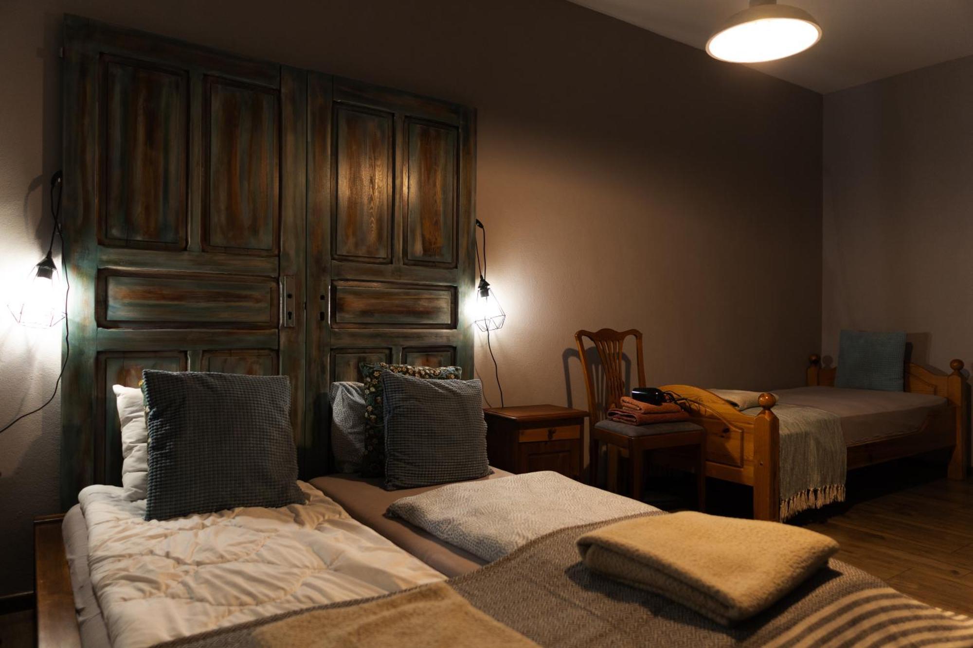 Uroczysko Olesnica Bed and Breakfast Chodzież Værelse billede