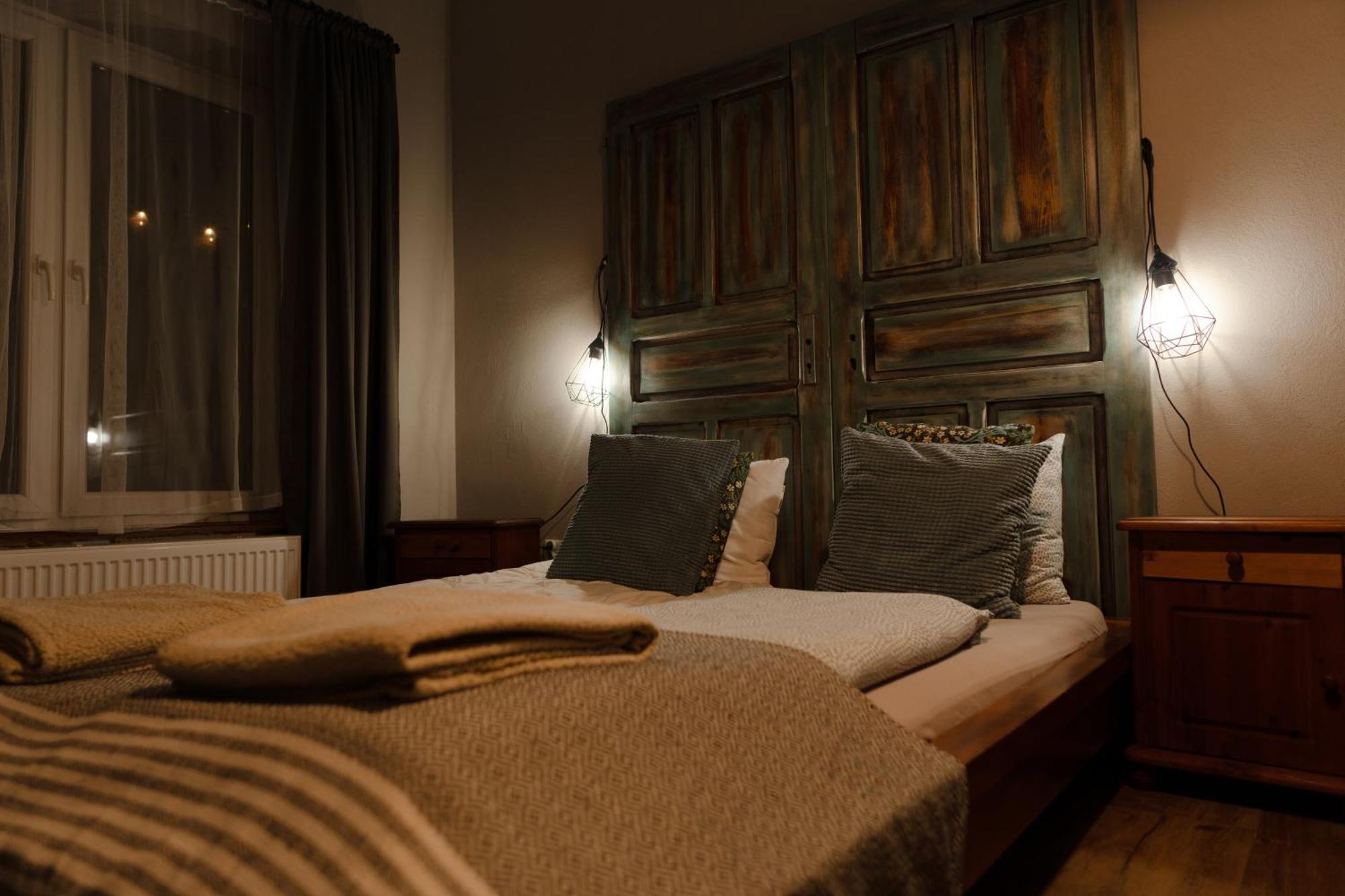 Uroczysko Olesnica Bed and Breakfast Chodzież Værelse billede